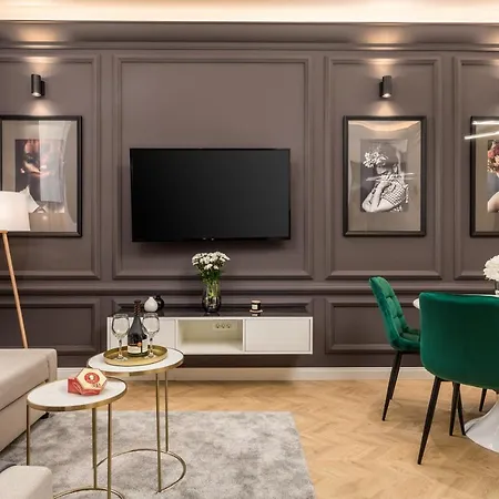 Luxury Number 1 Apartment