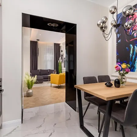 Luxury Number 1 Appartamento *
