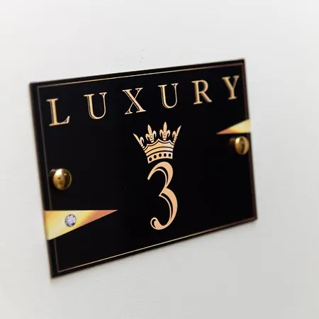Luxury Number 1 Fiume