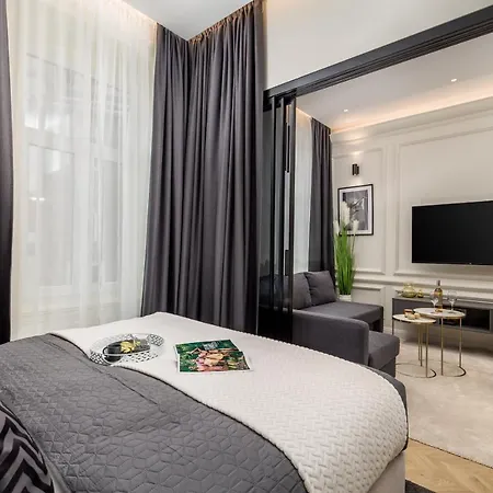 Luxury Number 1 Apartment