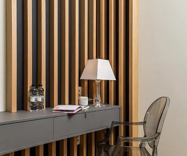Luxury Number 1 Apartment